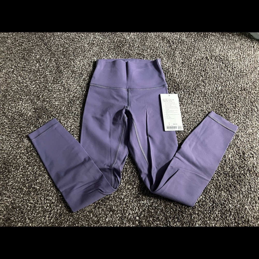 Lululemon Wunder under tights